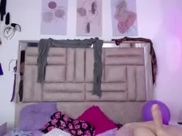 Bombom_lux  live sex cam