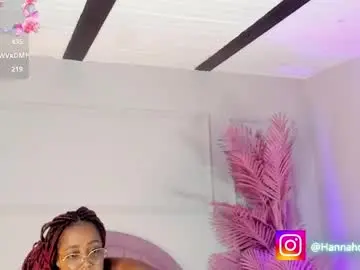 Hanaahquinn  live sex cam