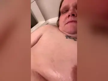 Heidimackey2  live sex cam