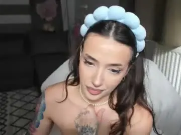 Iamababygal  live sex cam