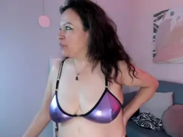 Ivonne_4  live sex cam