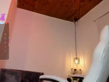 Jhiinny_brownn  live sex cam