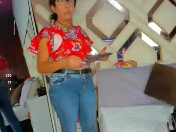 Keyla_milf  live sex cam