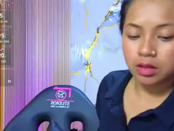 Maile_tay  live sex cam