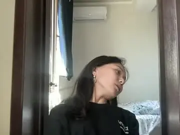 Playful_dolphin  live sex cam