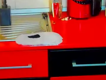 Sexqueen1111  live sex cam