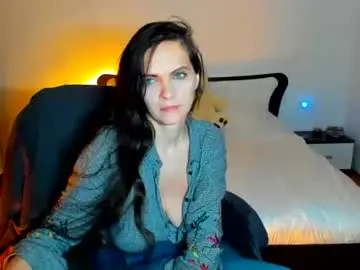 Sexqueen1111  live sex cam