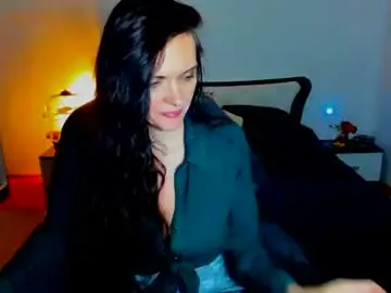 Sexqueen1111  live sex cam