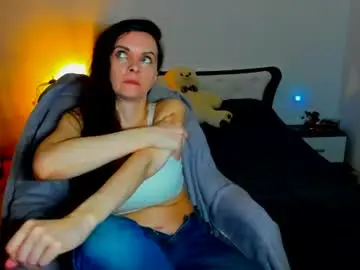 Sexqueen1111  live sex cam