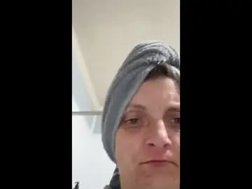 Shavonbaile  live sex cam