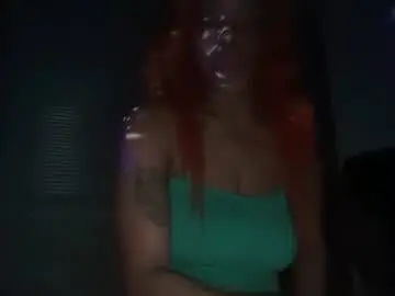 Delightfuldark  live sex cam