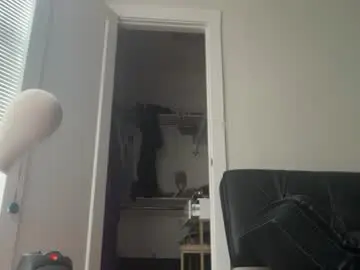 Delightfuldark  live sex cam