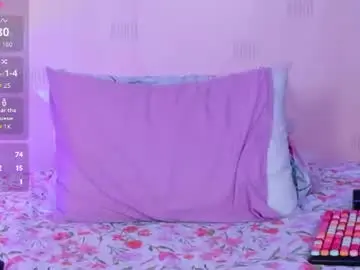 Innocenthazel  live sex cam