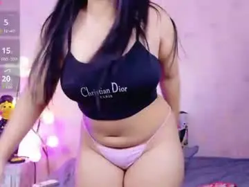 Innocenthazel  live sex cam