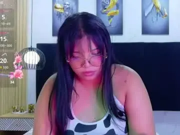 Innocenthazel  live sex cam