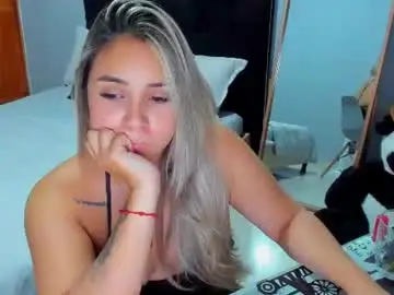 La_venezolana  live sex cam