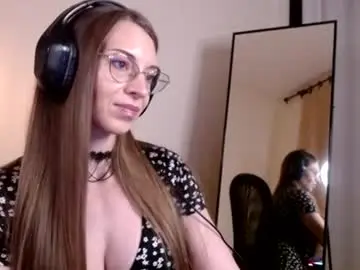 Larawintersxxx  live sex cam