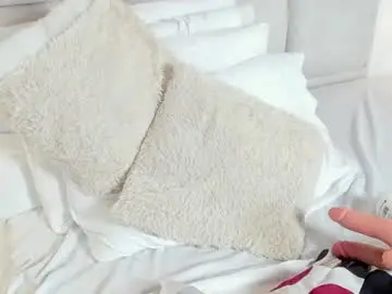 Little__bunny__  live sex cam