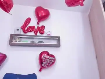 Miarobertsmilf  live sex cam
