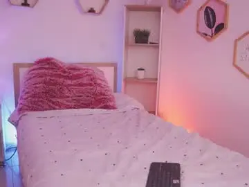 Naomi_tovar  live sex cam