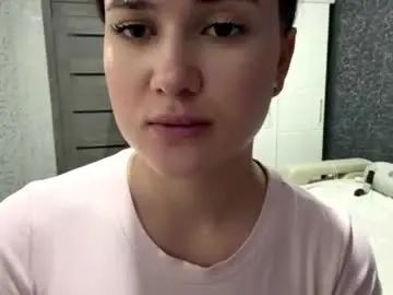 Peaachyvibe  live sex cam