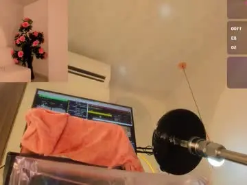 Raven_blackk  live sex cam