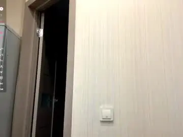 Rosiomckillop  live sex cam