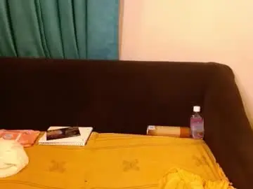 Slutty_charmz  live sex cam