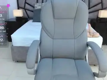 Sussy_leon  live sex cam