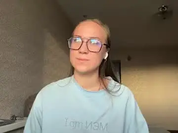 Vinniedymek  live sex cam