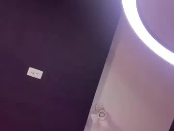 Yuliandmari  live sex cam