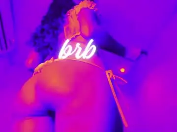 Aprilstarlight  live sex cam