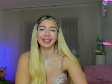 Belle_hallle  live sex cam