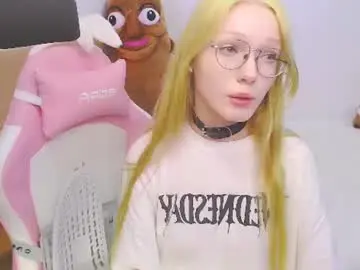 Blush_alert  live sex cam