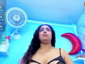 Cristal_horny19  live sex cam