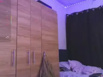 Daniela_zs  live sex cam