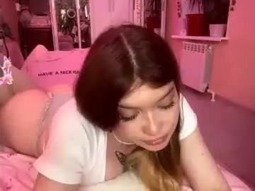 Lily__moon_  live sex cam
