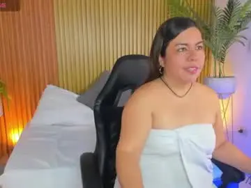 Nahia_13  live sex cam