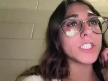 Raiyvyn  live sex cam