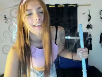 Sara_goldengirl  live sex cam