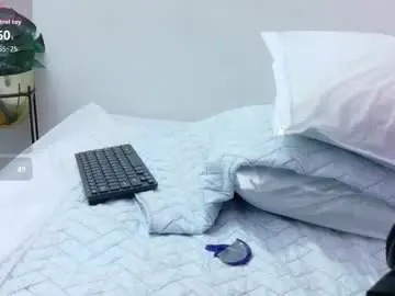 Skinnyneighbour_  live sex cam