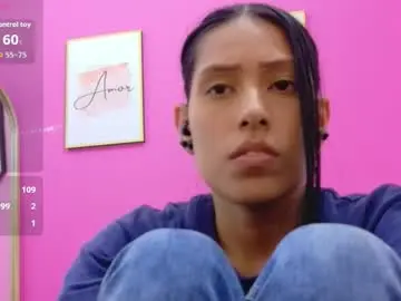 Skinnyneighbour_  live sex cam