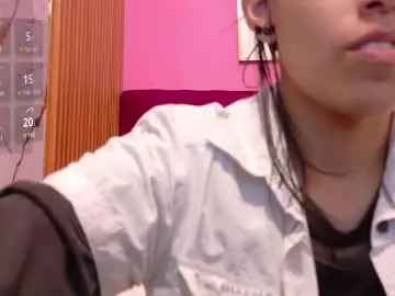 Skinnyneighbour_  live sex cam