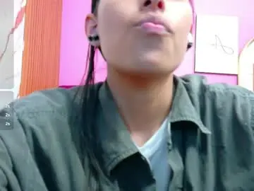 Skinnyneighbour_  live sex cam