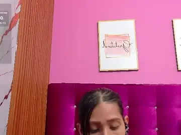 Skinnyneighbour_  live sex cam