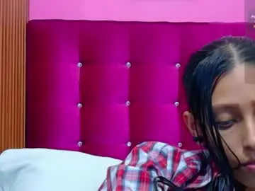 Skinnyneighbour_  live sex cam