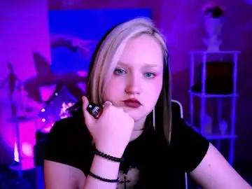 Violettwoods  live sex cam