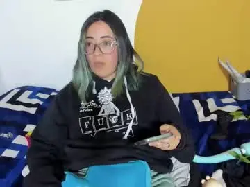 Waningrosee  live sex cam