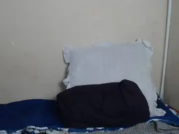 _petitehun  live sex cam