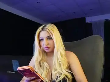 Astridjade  live sex cam